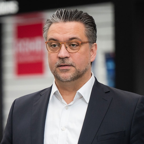 „Siliziumkarbid wird wegen der steigenden Energiepreise immer attraktiver.“ Wolfram Harnack, Präsident ROHM Semiconductor GmbH